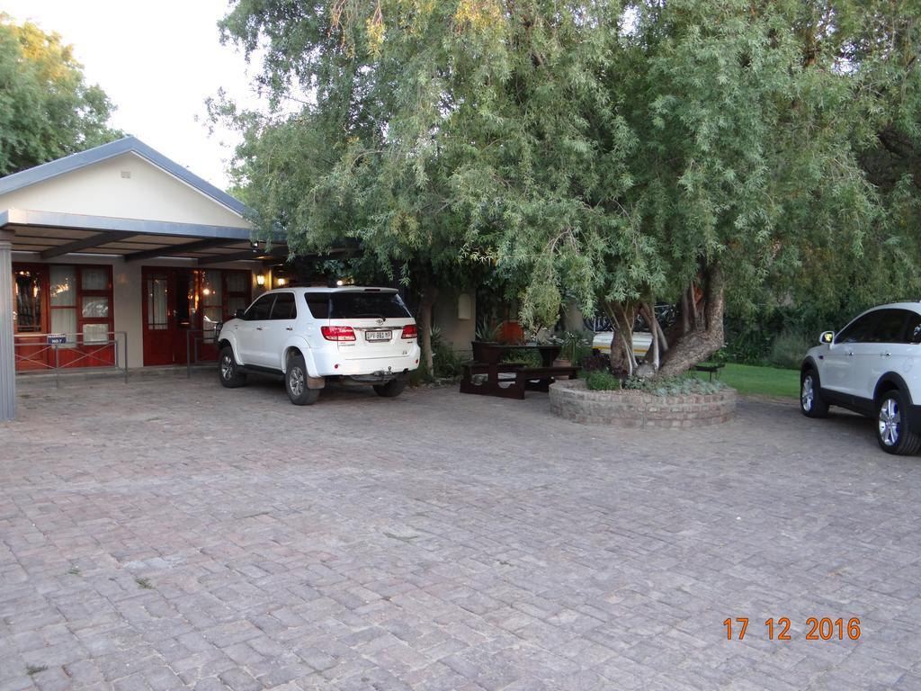 La Paix Guesthouse Beaufort West Esterno foto