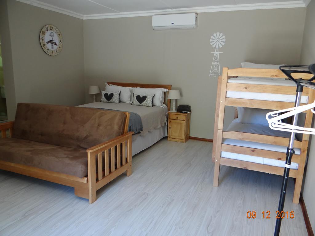 La Paix Guesthouse Beaufort West Esterno foto