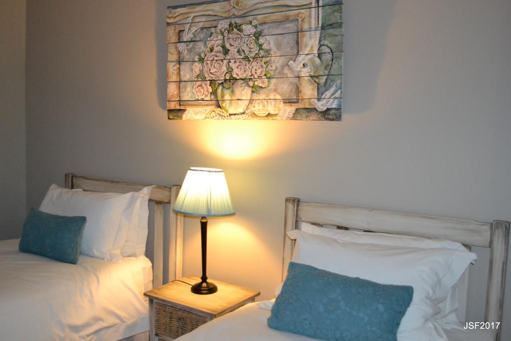 La Paix Guesthouse Beaufort West Esterno foto