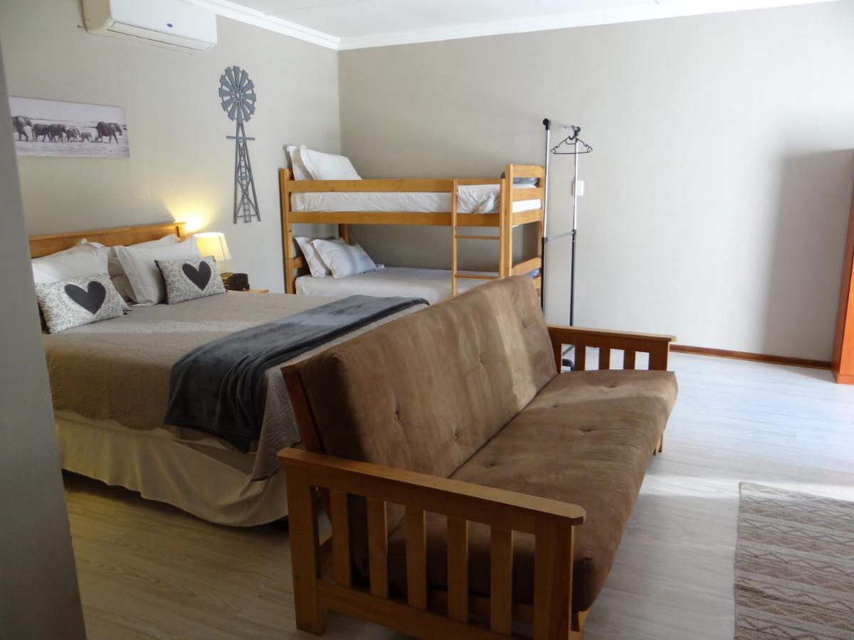La Paix Guesthouse Beaufort West Esterno foto
