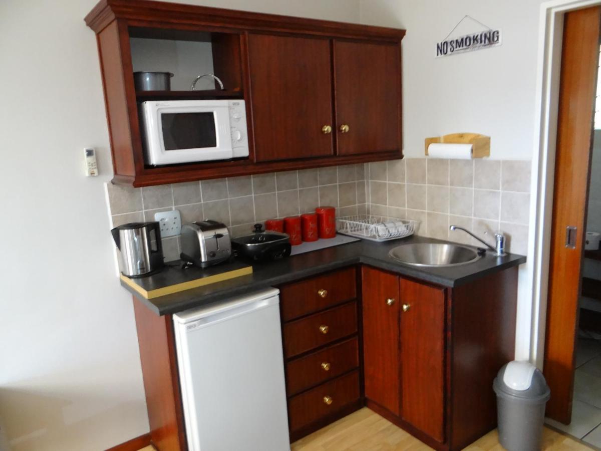 La Paix Guesthouse Beaufort West Esterno foto