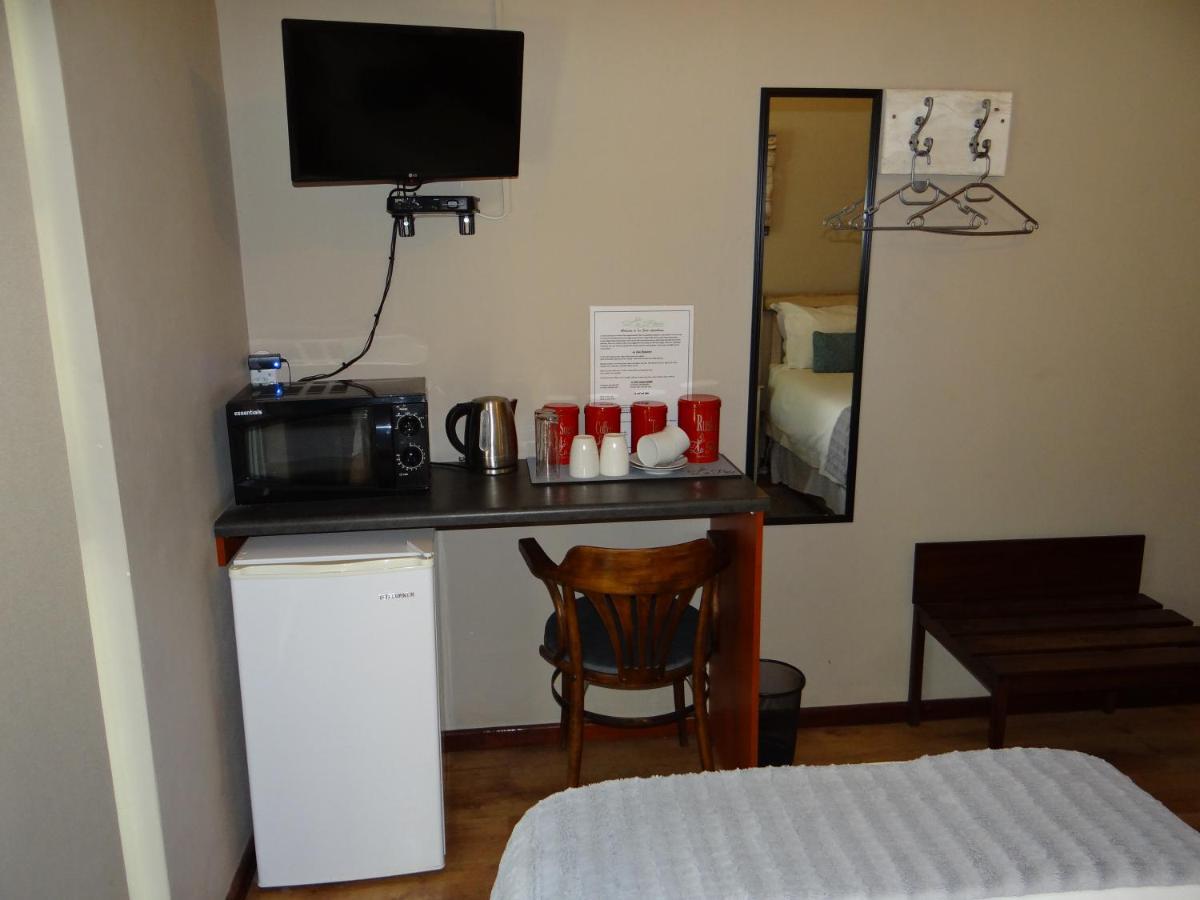 La Paix Guesthouse Beaufort West Esterno foto